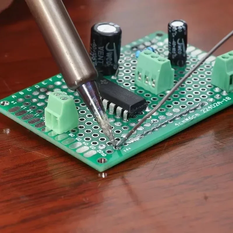 Circuito PCB universale Protob - Pcb Etching Kit recensione e prezzo