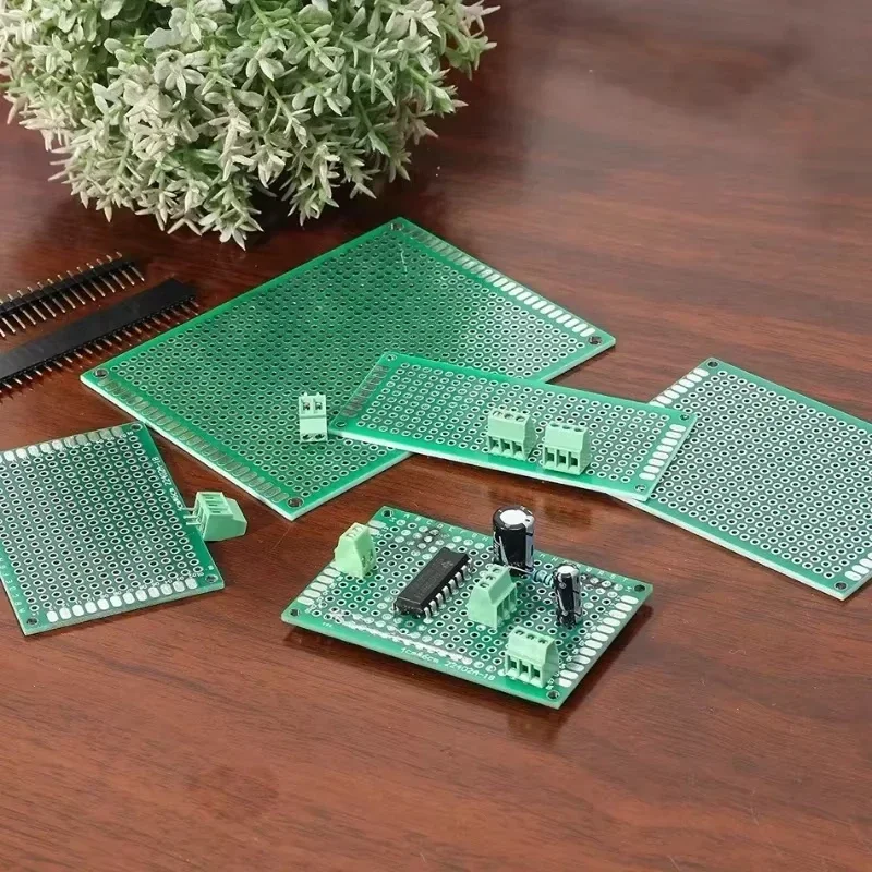 Circuito PCB universale Protob - Pcb Etching Kit recensione e prezzo